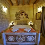 Caftan Cave