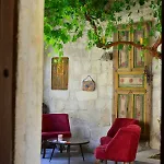 Caftan Cave