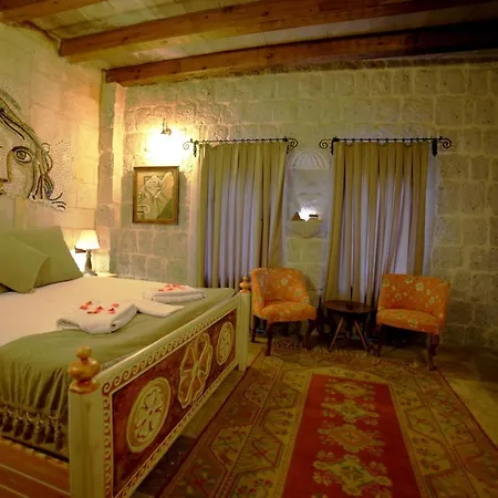 Caftan Cave 4* גורמה
