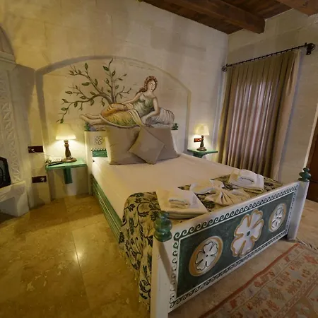 Caftan Cave