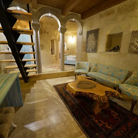 Caftan Cave Göreme