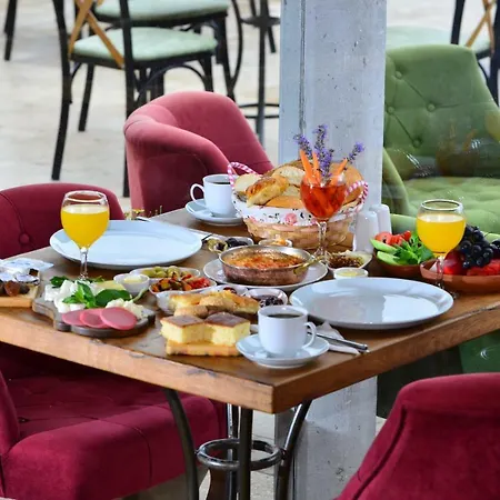 Caftan Cave Hotel 4*