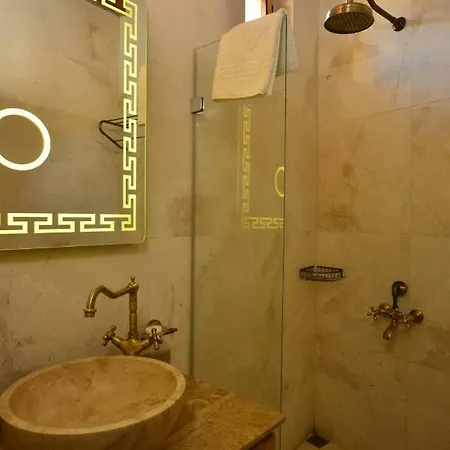 Caftan Cave Hotel 4*