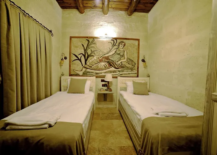 Caftan Cave Szálloda 4*