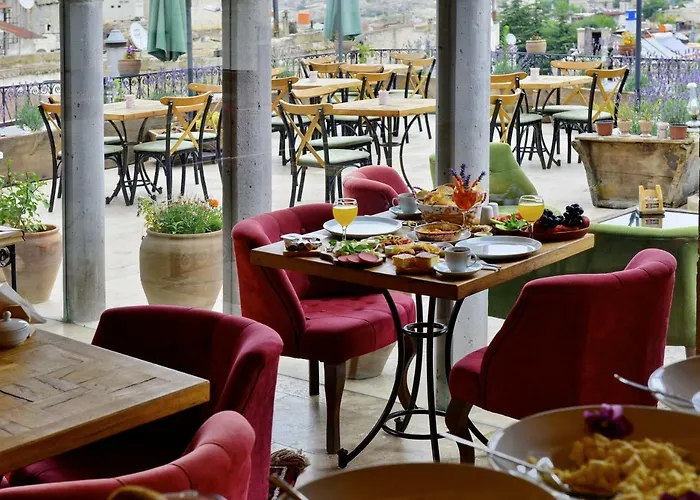 Caftan Cave Szálloda 4*